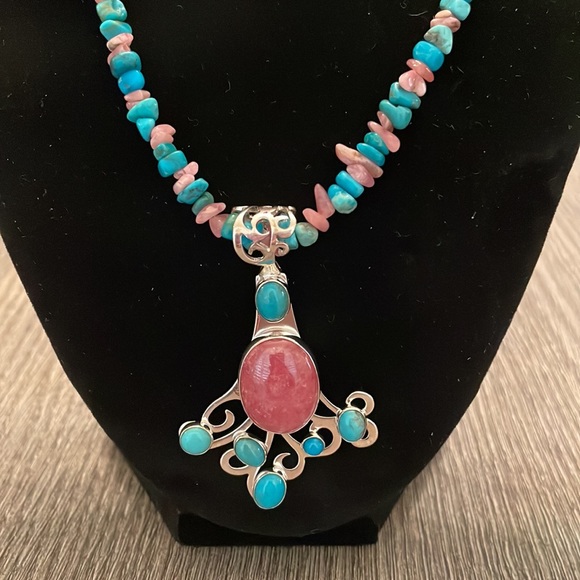 Pink and turquoise stone necklace - Picture 2 of 9